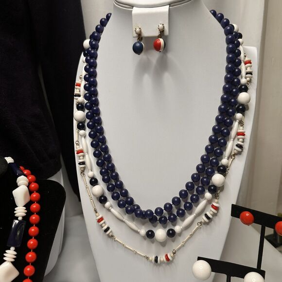 Vtg Patriotic Red White Blue Jewelry Lot Collection Plastic Enamel Lucite Bead - Picture 11 of 16